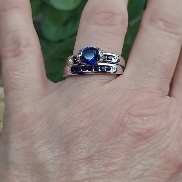BLUE SAPPHIRE AND SILVER TWO PIECE RING SET - Picture 7 of 8